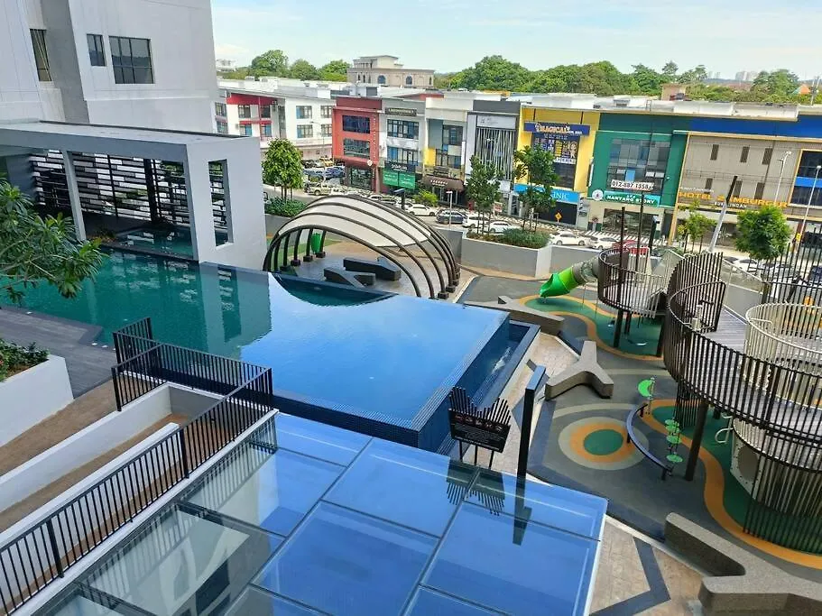 Sky Trees Netflix & Facilities With Balcony Διαμέρισμα Τζόχορ Μπάχρου