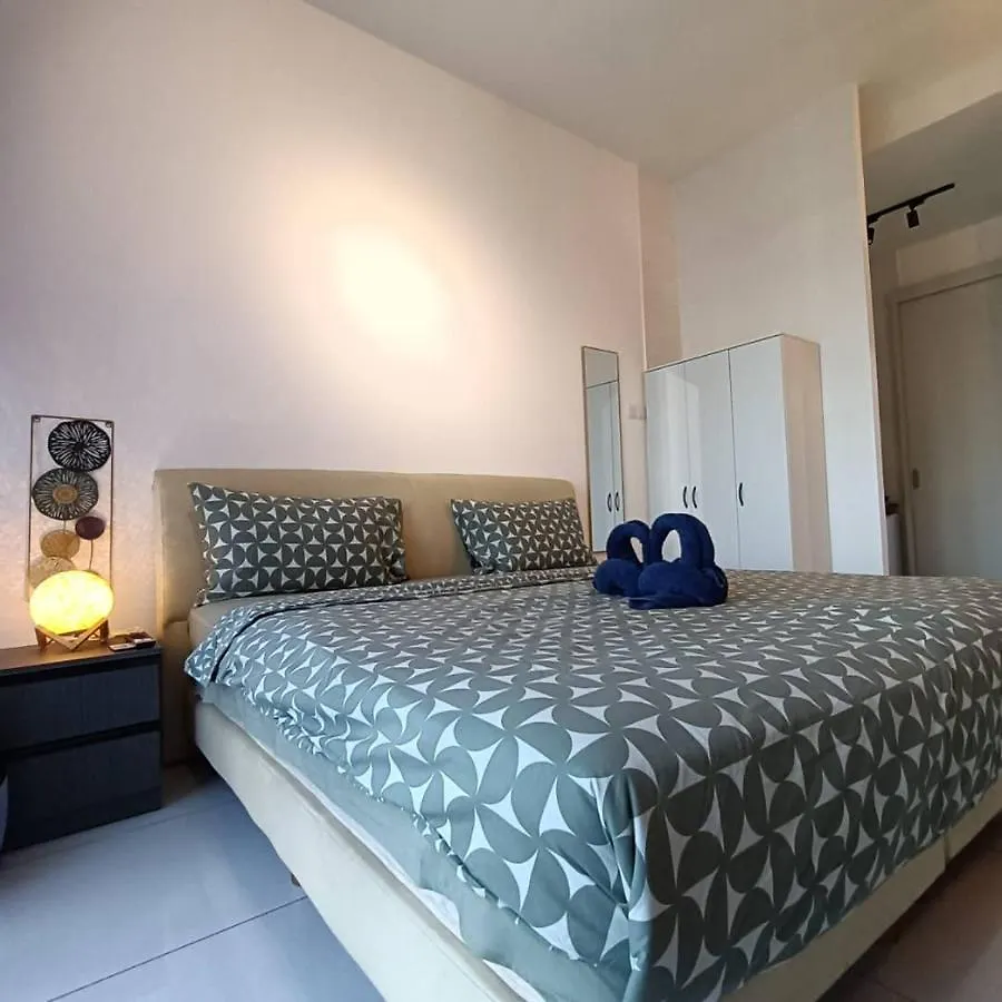 Sky Trees Netflix & Facilities With Balcony Διαμέρισμα Τζόχορ Μπάχρου