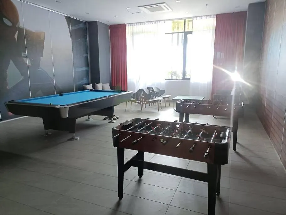 Sky Trees Netflix & Facilities With Balcony Διαμέρισμα Τζόχορ Μπάχρου