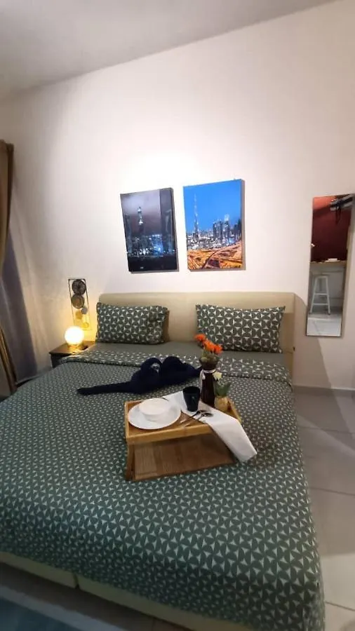 Sky Trees Netflix & Facilities With Balcony Διαμέρισμα Τζόχορ Μπάχρου
